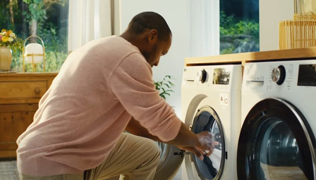 KEEP CLOTHES AT THEIR BEST, WHILE LIVING SUSTAINABLY WITH LAUNDRY CARE FROM LG
