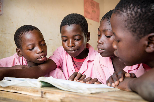 أكثر من 393 مليون طفل لا يجيد القراءة يشكلون خسائر صادمة في الإمكانات العالمية
