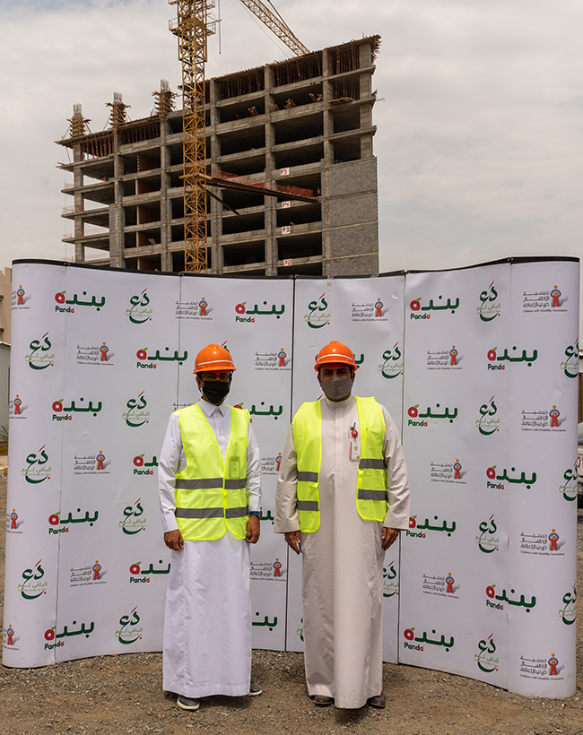 إرتفاع «برج عملاء بنده» الخيري في مكة دعماً للأطفال ذوي الإعاقة