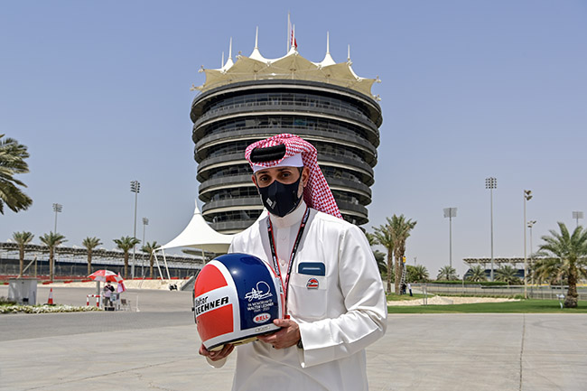 Porsche Sprint Challenge Middle East ends season at Bahrain International Circuit with racing tribute to founder Walter Lechner