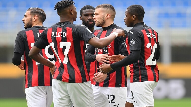 ميلان يعزز موقعه في وصافة الدوري بعد الفوز على جنوى ميلان يعزز موقعه في وصافة الدوري بعد الفوز على جنوى