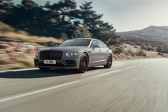 FLYING SPUR IN DETAIL: MAKING THE BEST CAR EVEN BETTER FLYING SPUR IN DETAIL: MAKING THE BEST CAR EVEN BETTER