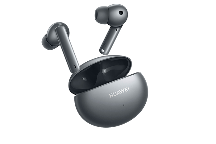 هذا الصيف حافظوا على إطلالتكم المميزة مع سماعاتHUAWEI FreeBuds 4i الجديدة إصدار Silver Frost