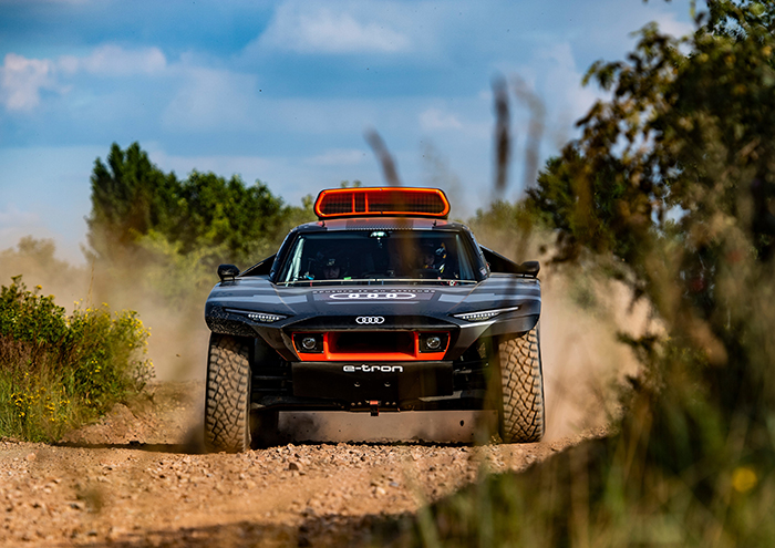 Audi RS Q e-tron: Test laboratory opens at the Dakar Rally for possible future technologies