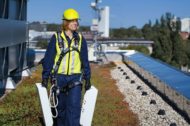 Ericsson adds a 12 kg radio to Massive MIMO portfolio for easier 5G mid-band deployment