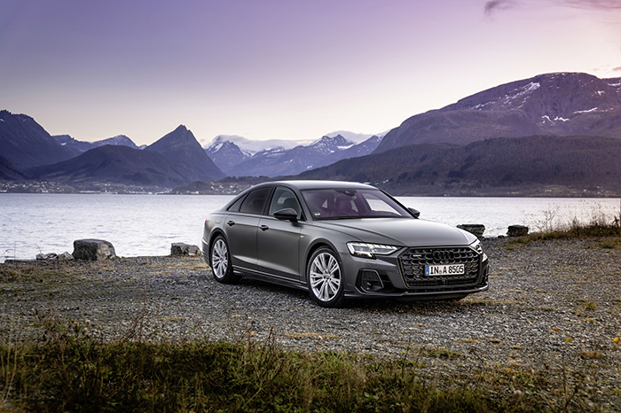 Sharpened Design and Innovative Technologies for the Flagship: The Enhanced Audi A8