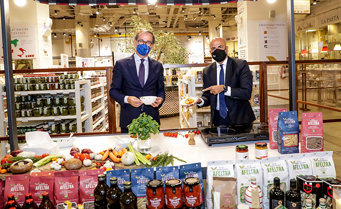 Explore the magic of authentic Italian food: The Italian Trade Agency continues its year-long partnership with Eataly by hosting a spectacular culinary-themed event at Dubai Mall