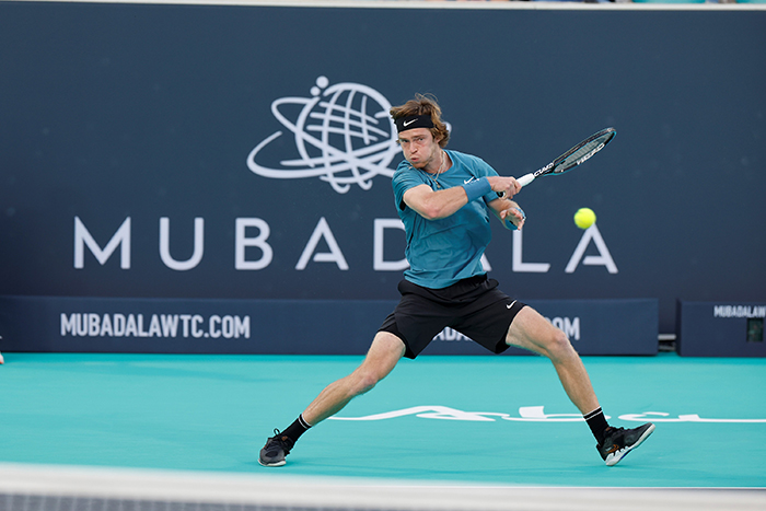 ANDREY RUBLEV DIGS DEEP TO SEE OFF DENIS SHAPOVALOV AND BOOK PLACE IN HIS FIRST MUBADALA WORLD TENNIS CHAMPIONSHIP FINAL