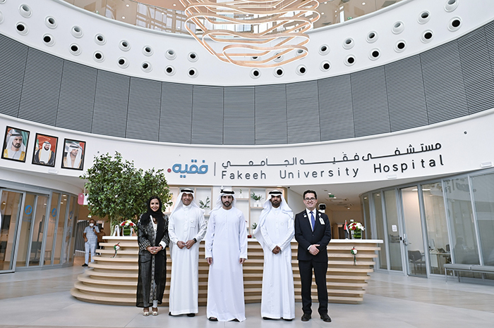 حمدان بن محمد بن راشد يزور مستشفى فقيه الجامعي في دبي وأشاد بالدمج بين التعليم والرعاية الصحية داخل المستشفى