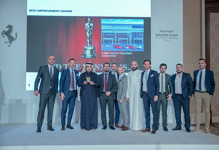 فيراري الشرق الأوسط تقدّم جائزة «الوكيل الأفضل تطورا» لشركة فاست أوتو تكنيك في المنطقة