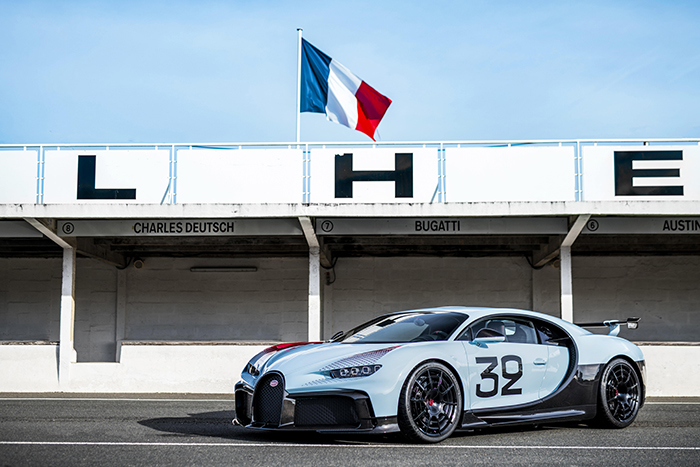 Bugatti Chiron Pur Sport by Sur Mesure to Make First Public Appearance at Salon Privé London