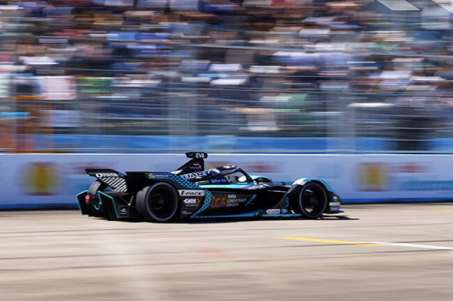 JAGUAR TCS RACING DEPART BERLIN WITH MORE POINTS AT HALFWAY POINT OF THE SEASON JAGUAR TCS RACING DEPART BERLIN WITH MORE POINTS AT HALFWAY POINT OF THE SEASON