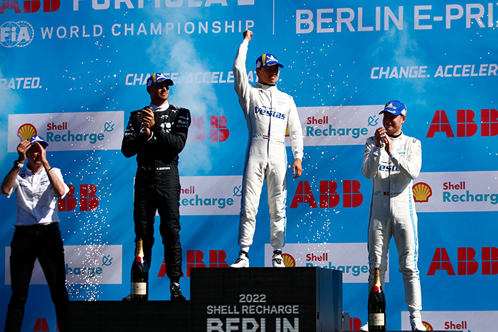 Reigning champion Nyck de Vries wins second race in 2022 Shell Recharge Berlin E-Prix double-header: Round 8 of the ABB FIA Formula E World Championship