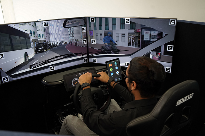 شرطة دبي بالتعاون مع شركة كونتيننتال تنظم جلسة حوارية حول تكنولوجيا القيادة بالذكاء الاصطناعي (AI Driving Hub)