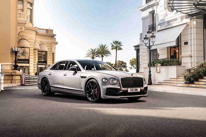 Flying Spur S الجديدة ـ شكل رياضي أنيق سيظهر للمرّة الأولى خلال «مهرجان غودوود للسرعة» Flying Spur S الجديدة ـ شكل رياضي أنيق سيظهر للمرّة الأولى خلال «مهرجان غودوود للسرعة»