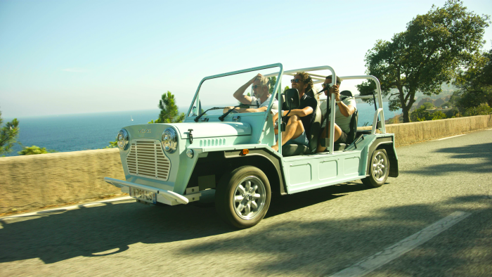 MOKE INTERNATIONAL LAUNCHES ‘CASA MOKE’ FLAGSHIP STORE IN SAINT-TROPEZ AND UNVEILS NEW WEBSITE FOR INTEGRATED MOKE CUSTOMER EXPERIENCE MOKE INTERNATIONAL LAUNCHES ‘CASA MOKE’ FLAGSHIP STORE IN SAINT-TROPEZ AND UNVEILS NEW WEBSITE FOR INTEGRATED MOKE CUSTOMER EXPERIENCE