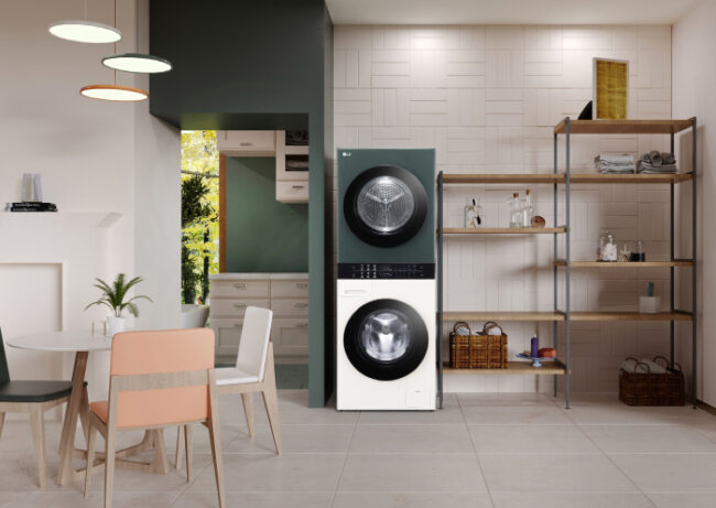 غسالة إل جي WASHTOWER COMPACT الموفرة للمساحة تعرض تجربة الغسيل الشاملة خلال معرض إيفا 2022