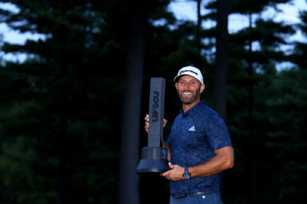 DUSTIN JOHNSON CLINCHES TITLE AS 2022 LIV GOLF INDIVIDUAL CHAMPION DUSTIN JOHNSON CLINCHES TITLE AS 2022 LIV GOLF INDIVIDUAL CHAMPION