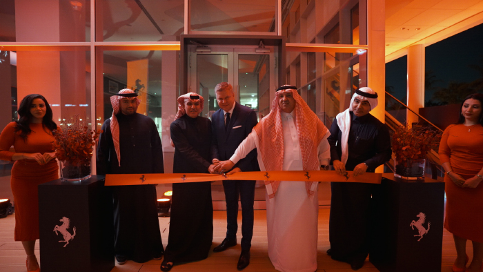 شركة فاست أوتو تكنيك تفتتح صالة عرض جديدة لسيارات فيراري في المملكة العربية السعودية