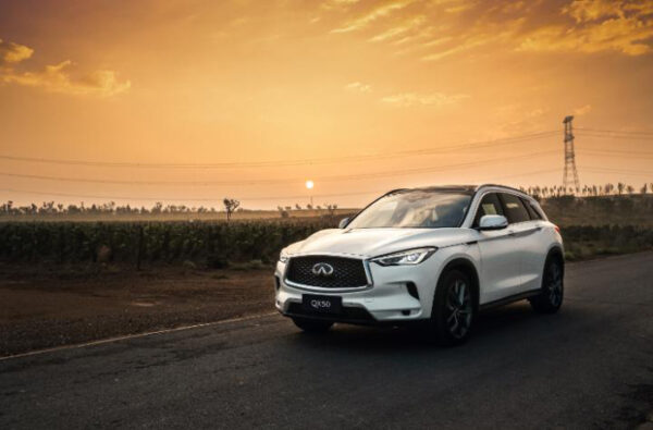 إنفينيتي QX50 السيارة الرياضية متعددة الاستخدامات من فئة الكروس أوفر مثالية للمغامرات إنفينيتي QX50 السيارة الرياضية متعددة الاستخدامات من فئة الكروس أوفر مثالية للمغامرات