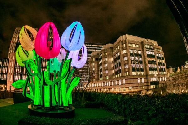 DUBAI LIGHTS ILLUMINATES CITY WALK WITH 10 INTERACTIVE LIGHT INSTALLATIONS
