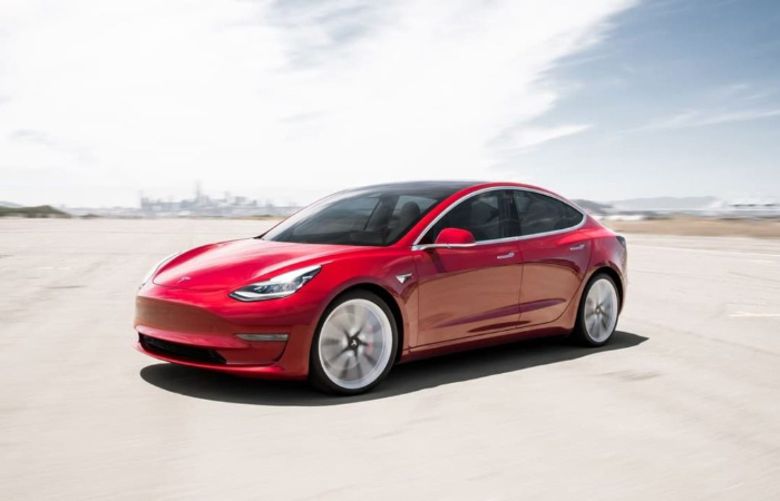 Tesla’s Q4 market cap loss tops its 10 EV competitors’ cumulative market worth