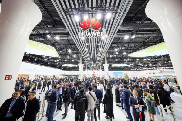 Huawei creates a “tech oasis” to light up MWC 2023 with innovative experiences
