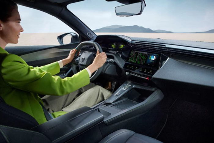 The PEUGEOT i-Cockpit® is turning 10: The story of a bold and successful invention