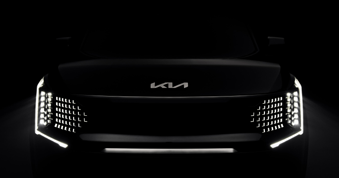 Kia EV9 SUV Exterior Teased in Video Clips