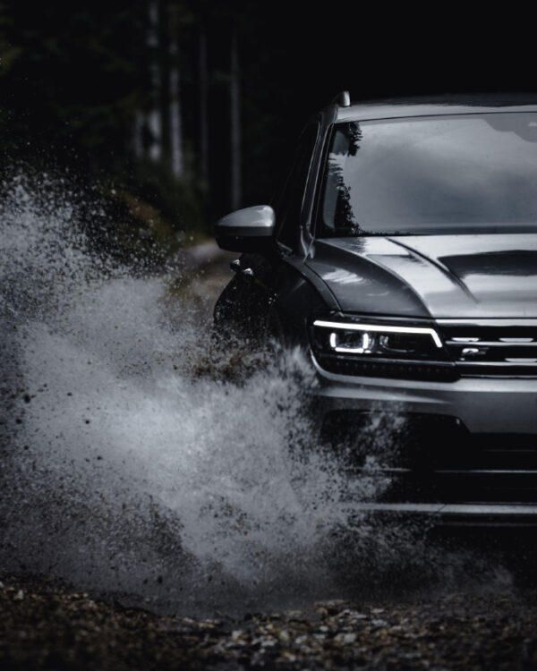 Flashing, Splashing and Swearing – 5 surprising ways to incur driving penalty points Flashing, Splashing and Swearing – 5 surprising ways to incur driving penalty points