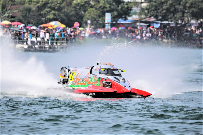 Team Abu Dhabi’s three-time world champion says Al Qemzi has ability to win as he climbs into F1H2O seat