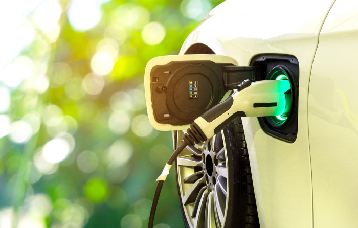 New government plan may save EV owners £1000 a year