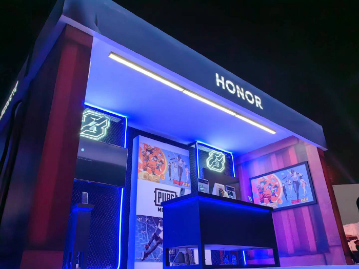 HONOR Transforms Gaming Experience: Unleashing the Power of HONOR Magic5 Pro at Gamers 8