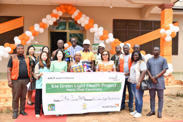 Kia Transfers Operation of Successful Green Light Project to Local Government in Ghana