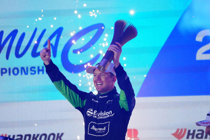 NICK CASSIDY WIN CLINCHES TEAMS’ WORLD CHAMPIONSHIP FOR ENVISION RACING