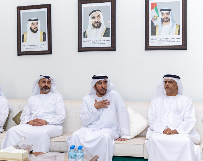 مجلس تنافسية الكوادر الإماراتية يشيد بالتزام اتصالات من e& بخطة التوطين