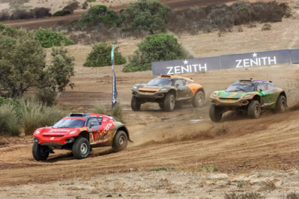 ACCIONA | SAINZ XE Team top Qualifying in Round 7 at the Island X Prix