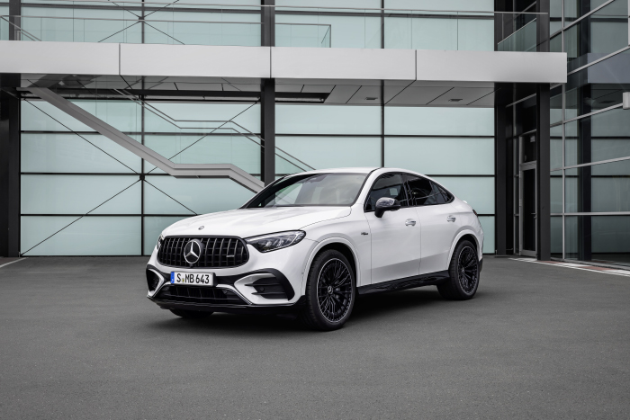 The new Mercedes-AMG GLC Coupé: Stylish design meets sporty driving dynamics