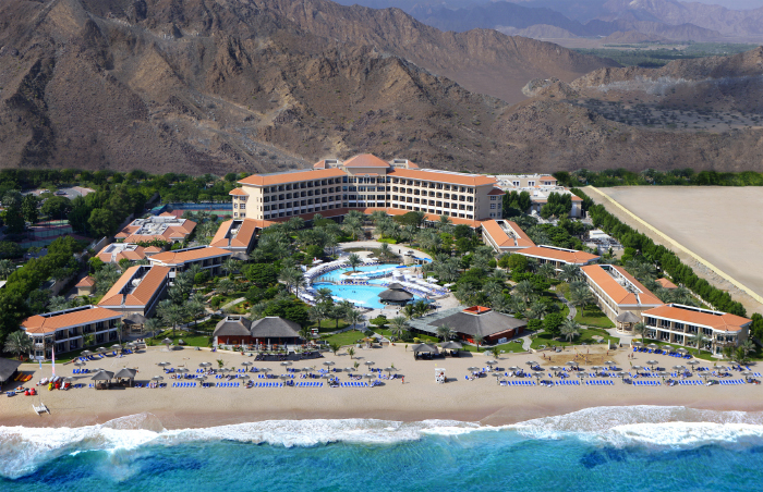 Waves Beach invites guests to unparalleled culinary journey overlooking the majestic Indian Ocean at Fujairah Rotana Resort & Spa