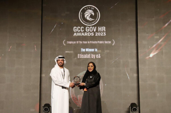 etisalat by e& wins ‘Employer of the Year’ award at the GCC GOV HR Awards 2023 etisalat by e& wins ‘Employer of the Year’ award at the GCC GOV HR Awards 2023