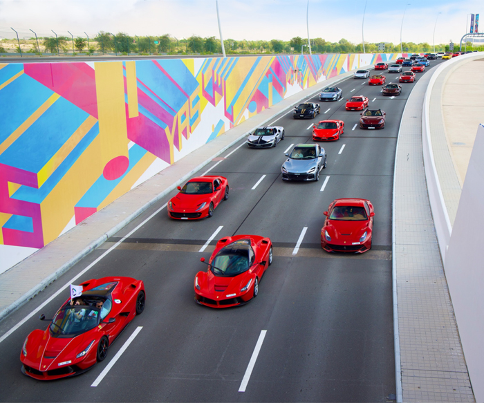 FERRARI CELEBRATES THE OPENING OF CASA FERRARI ABU DHABI WITH RECORD-BREAKING 200+ CAR PARADE