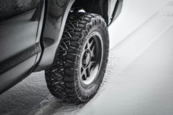 Drivers urged to fit winter tyres Drivers urged to fit winter tyres
