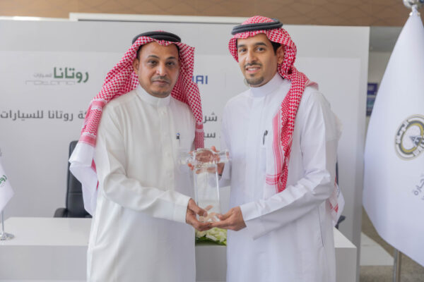 «الوعلان للتجارة» تدعم أسطول «روتانا للسيارات» بـ 3,000 سيارة هيونداي خلال العام 2024 «الوعلان للتجارة» تدعم أسطول «روتانا للسيارات» بـ 3,000 سيارة هيونداي خلال العام 2024