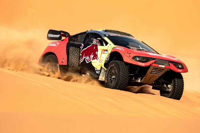 LOEB TAKES STAGE WIN TO LIFT BRX AGAIN IN DAKAR RALLY