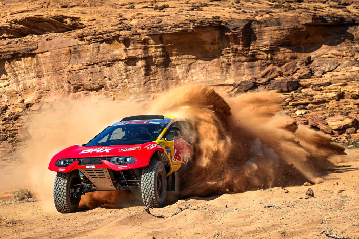 Loeb fights back to boost BRX Dakar victory hopes
