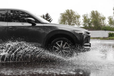 How to drive through the bad weather How to drive through the bad weather
