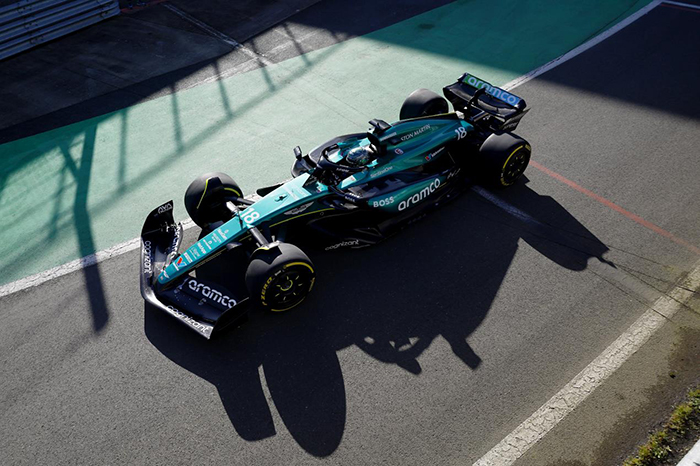 فريق أستون مارتن أرامكو لسباقات فورمولا 1® يكشف عن سيارته الجديدة تشالنجر إيه إم آر 24