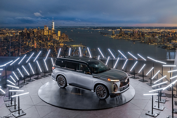 الكشف عن سيارة إنفينيتي QX80 للعام 2025 الجديدة كلياً في نيويورك