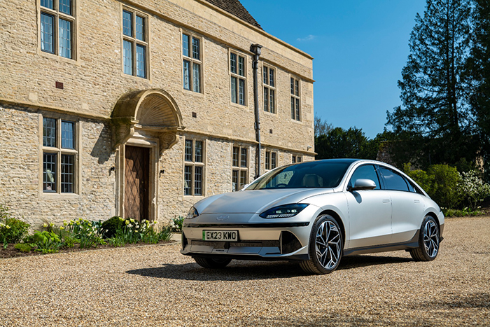 Hyundai IONIQ 6 named Best Family Car at the UK Car of the Year Awards 2024