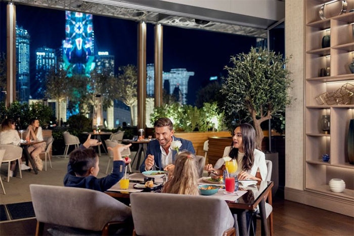 مطعم ذي رستورانت في فندق العنوان دبي مول يقدم تجربة برانش مسائية في أول أيام عيد الفطر السعيد